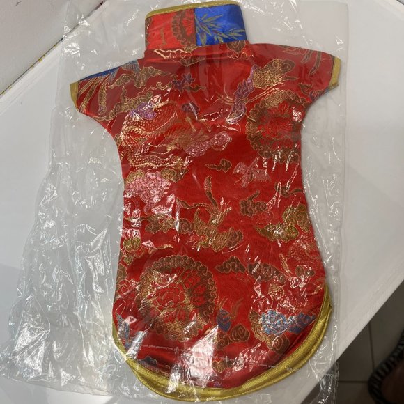 NWOT Asian theme two items, wooden chopsticks w/cover and bottle shirt cover - Picture 11 of 12